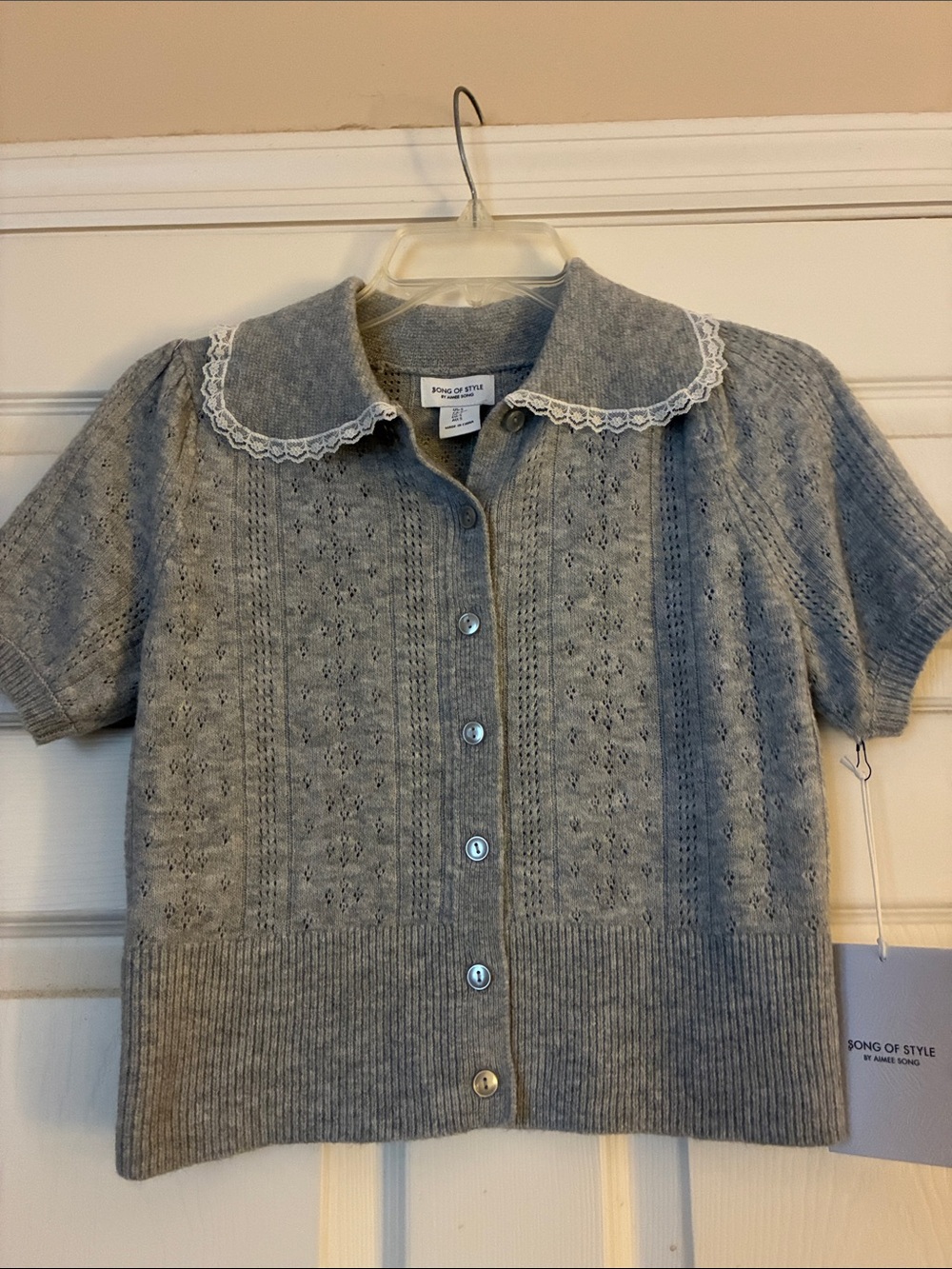Song of Style Light Gray Short-Sleeve Lace-Collar Button Crop Top Sweater